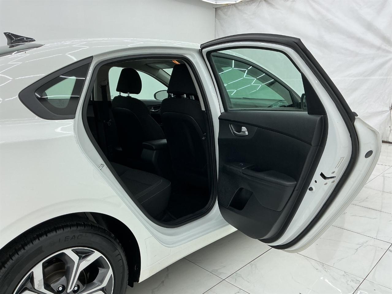 Kia Forte LXS IVT 2020