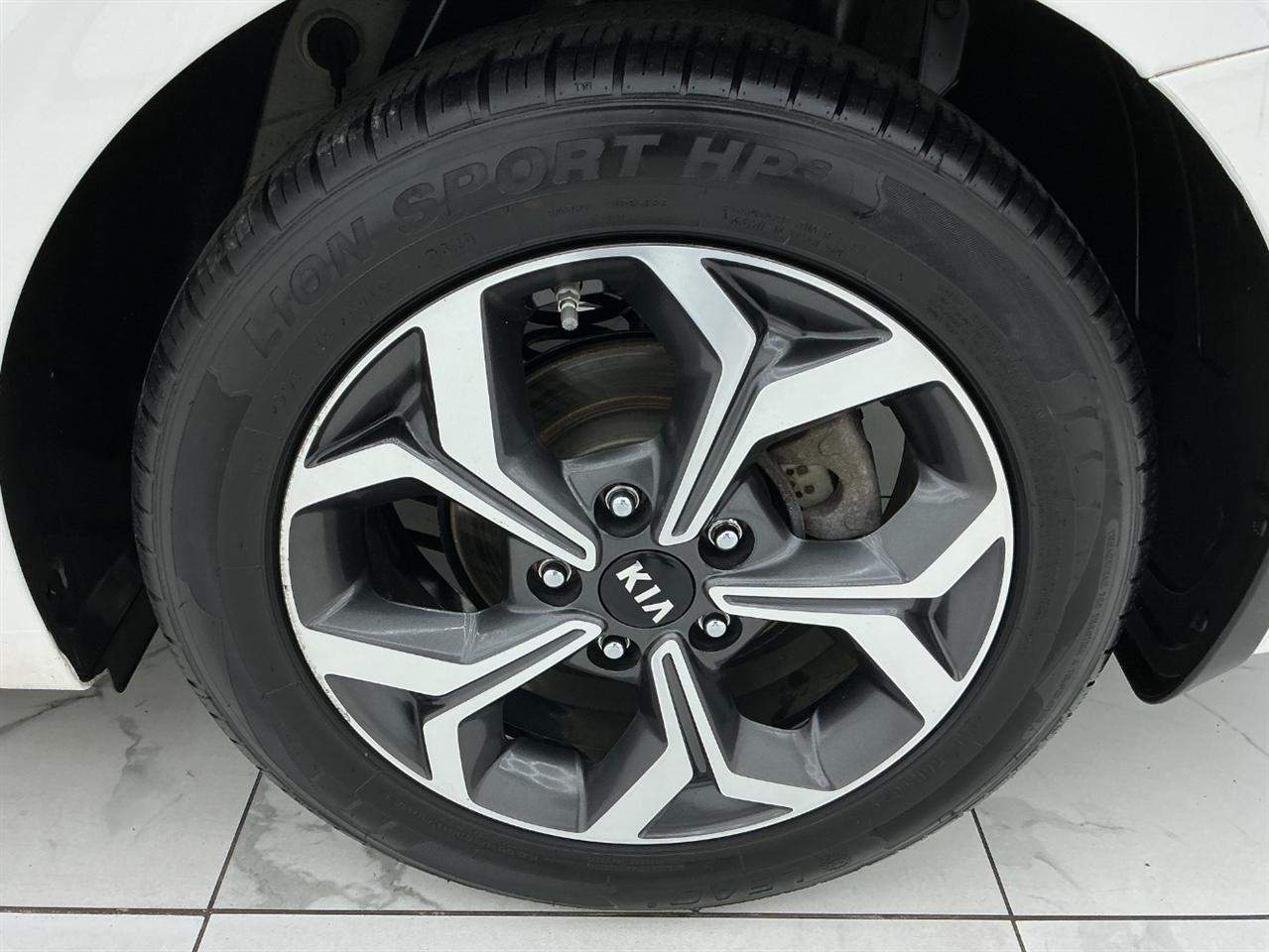 Kia Forte LXS IVT 2020