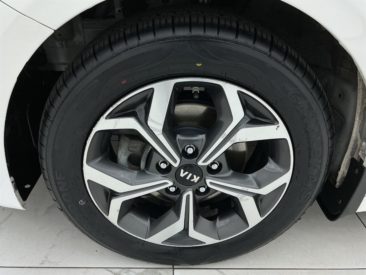Kia Forte LXS IVT 2020