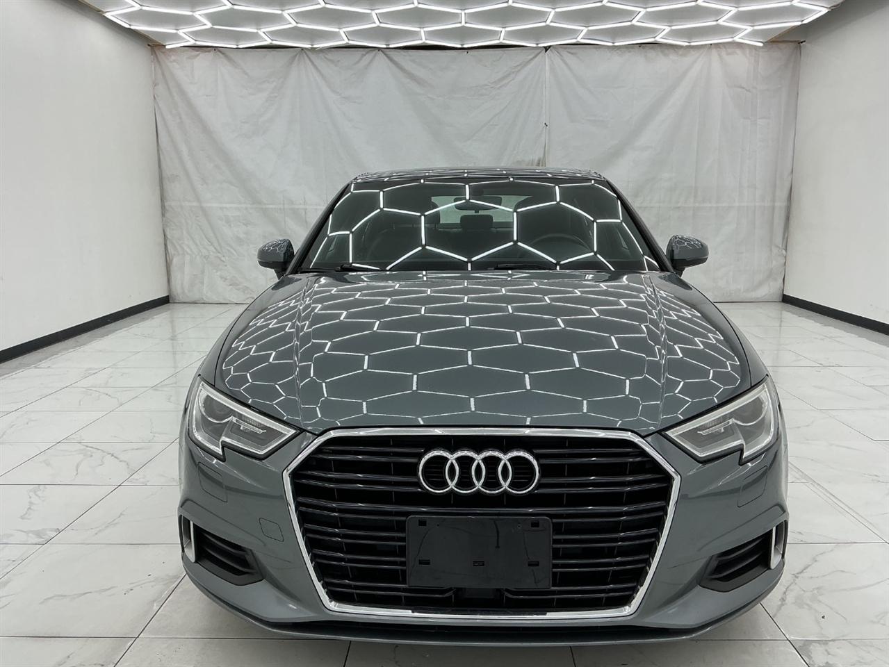 Audi A3 Sedan Titanium Premium 40 TFSI 2019