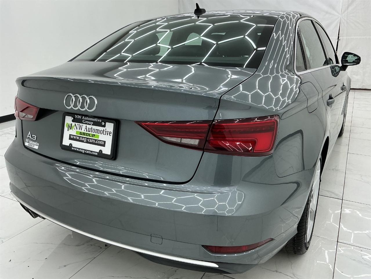 Audi A3 Sedan Titanium Premium 40 TFSI 2019