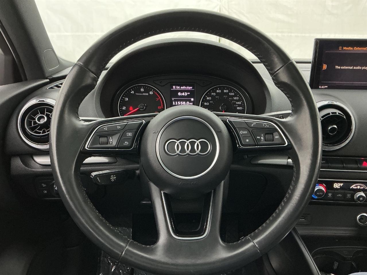 Audi A3 Sedan Titanium Premium 40 TFSI 2019