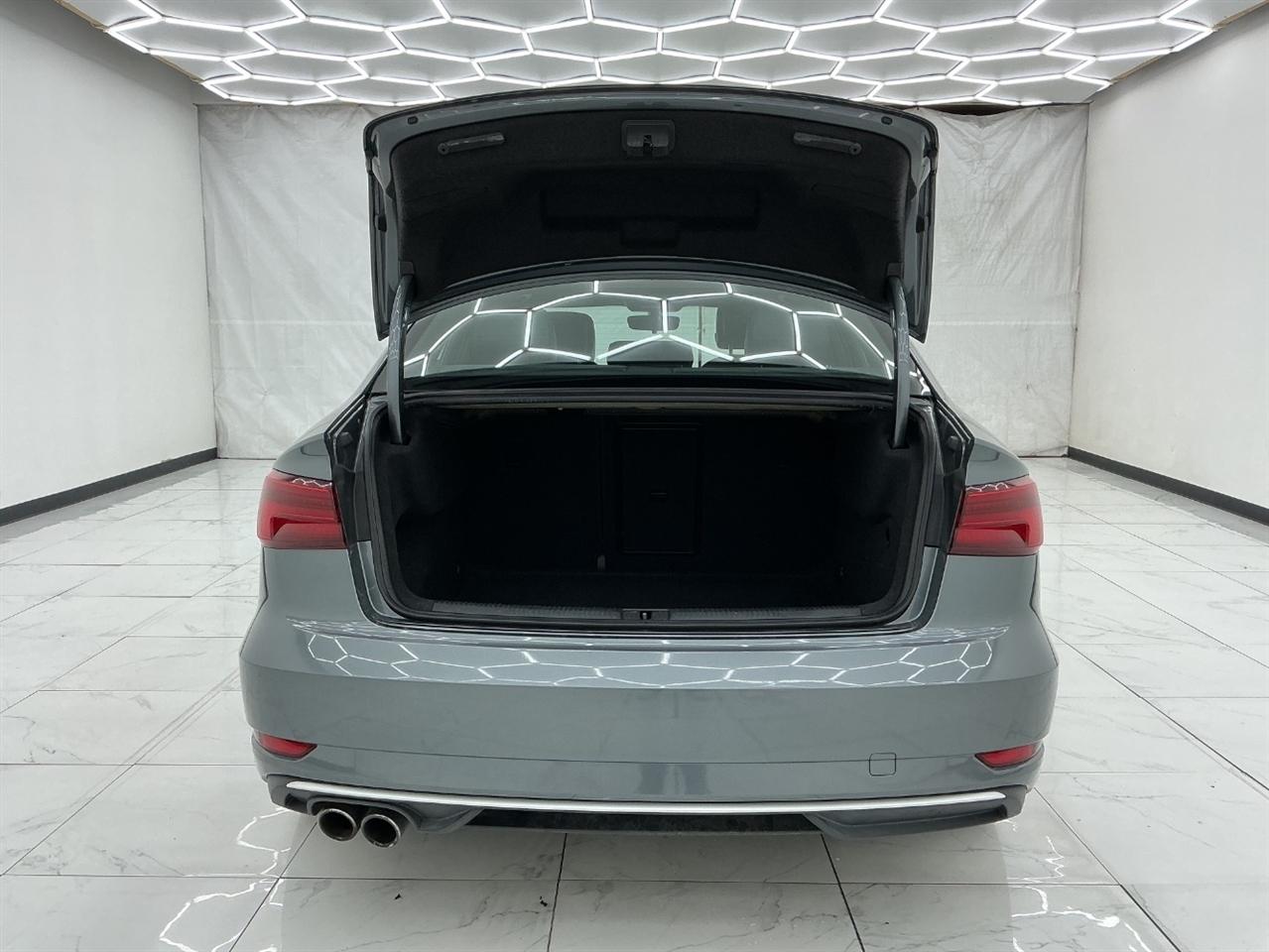 Audi A3 Sedan Titanium Premium 40 TFSI 2019