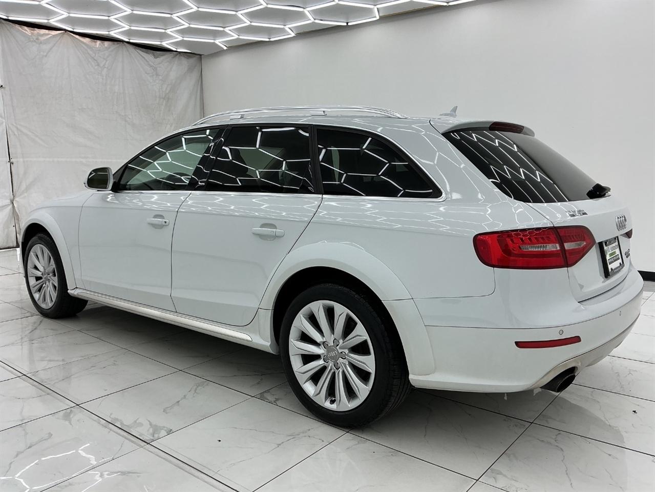 Audi allroad 4dr Wgn Premium Plus 2016