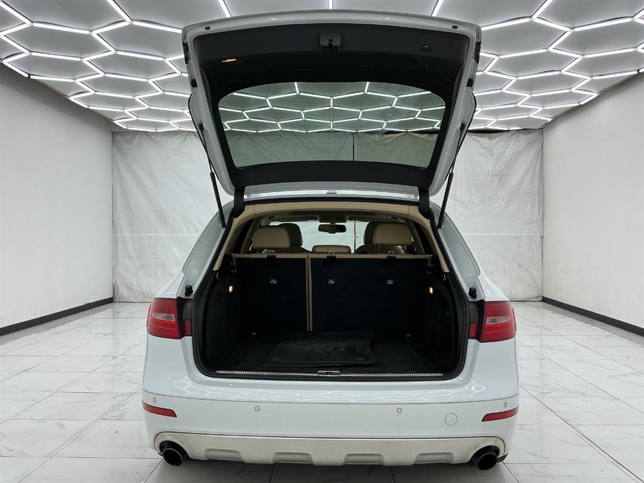 Audi allroad 4dr Wgn Premium Plus 2016