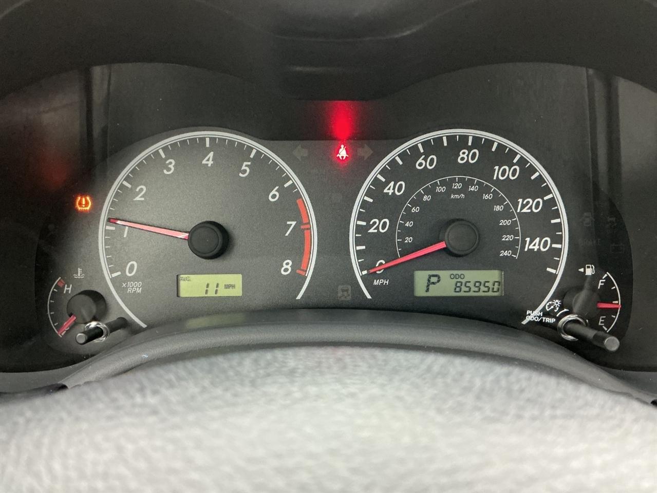 Toyota Corolla 4dr Sdn Auto LE (Natl) 2012