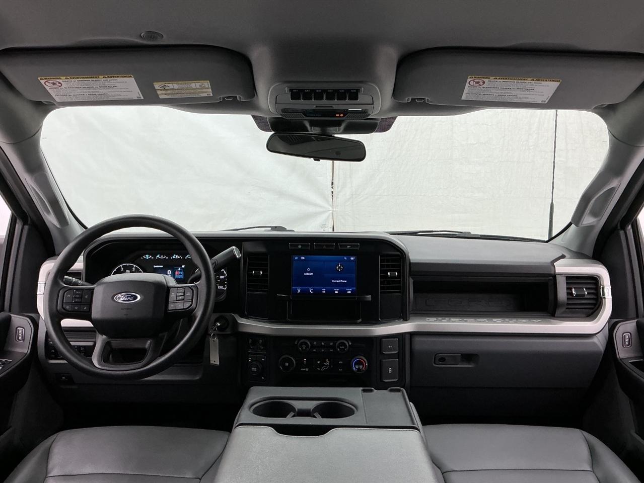Ford Super Duty F-350 DRW King Ranch 4WD Crew Cab 8' Box 2023