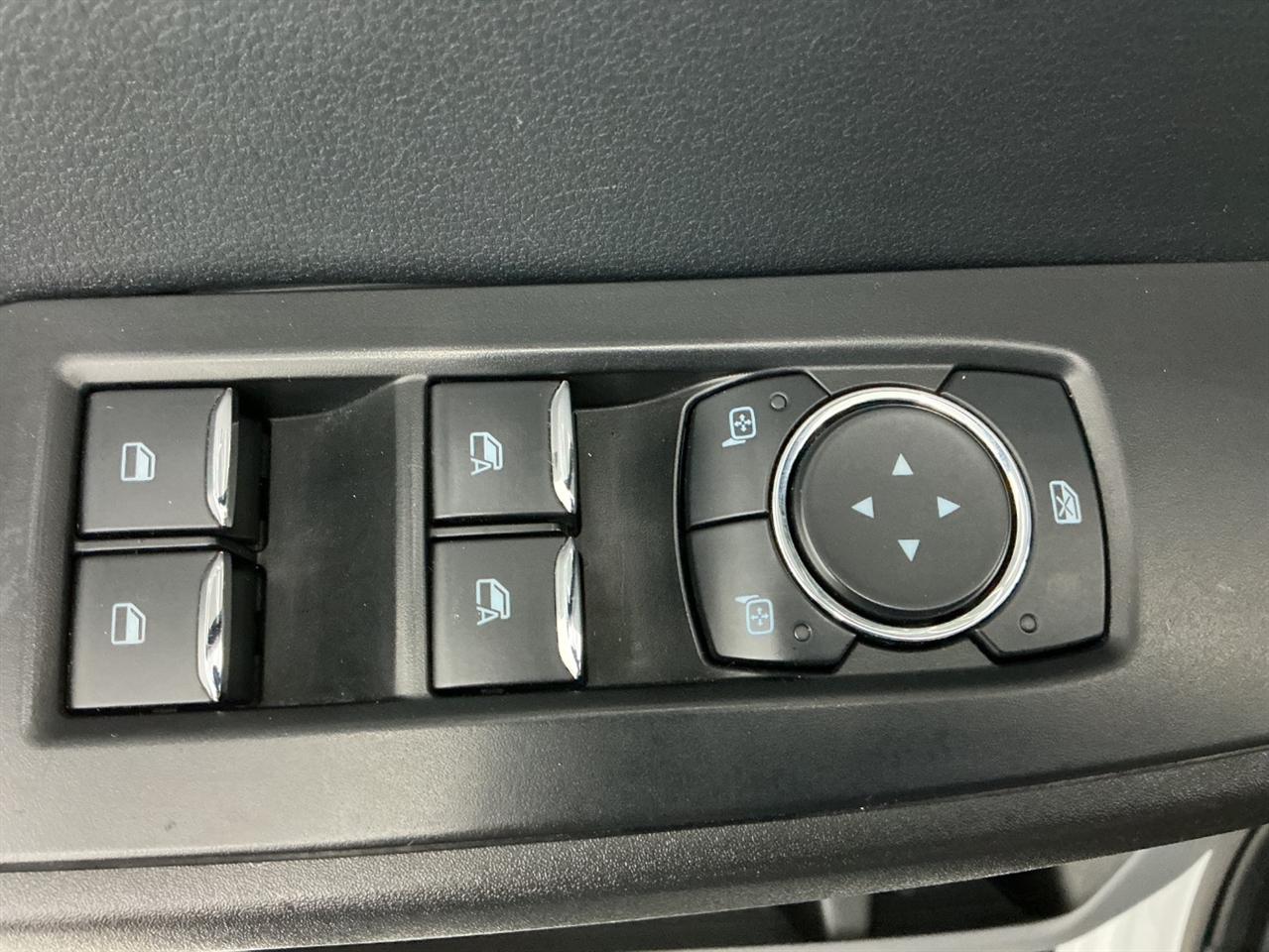 Ford Super Duty F-350 DRW King Ranch 4WD Crew Cab 8' Box 2023