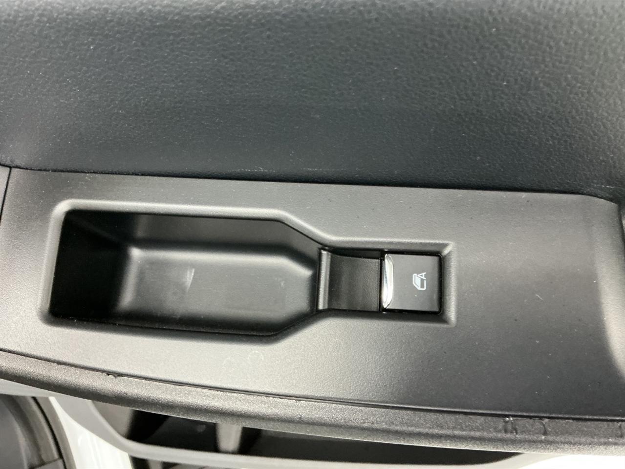 Ford Super Duty F-350 DRW King Ranch 4WD Crew Cab 8' Box 2023