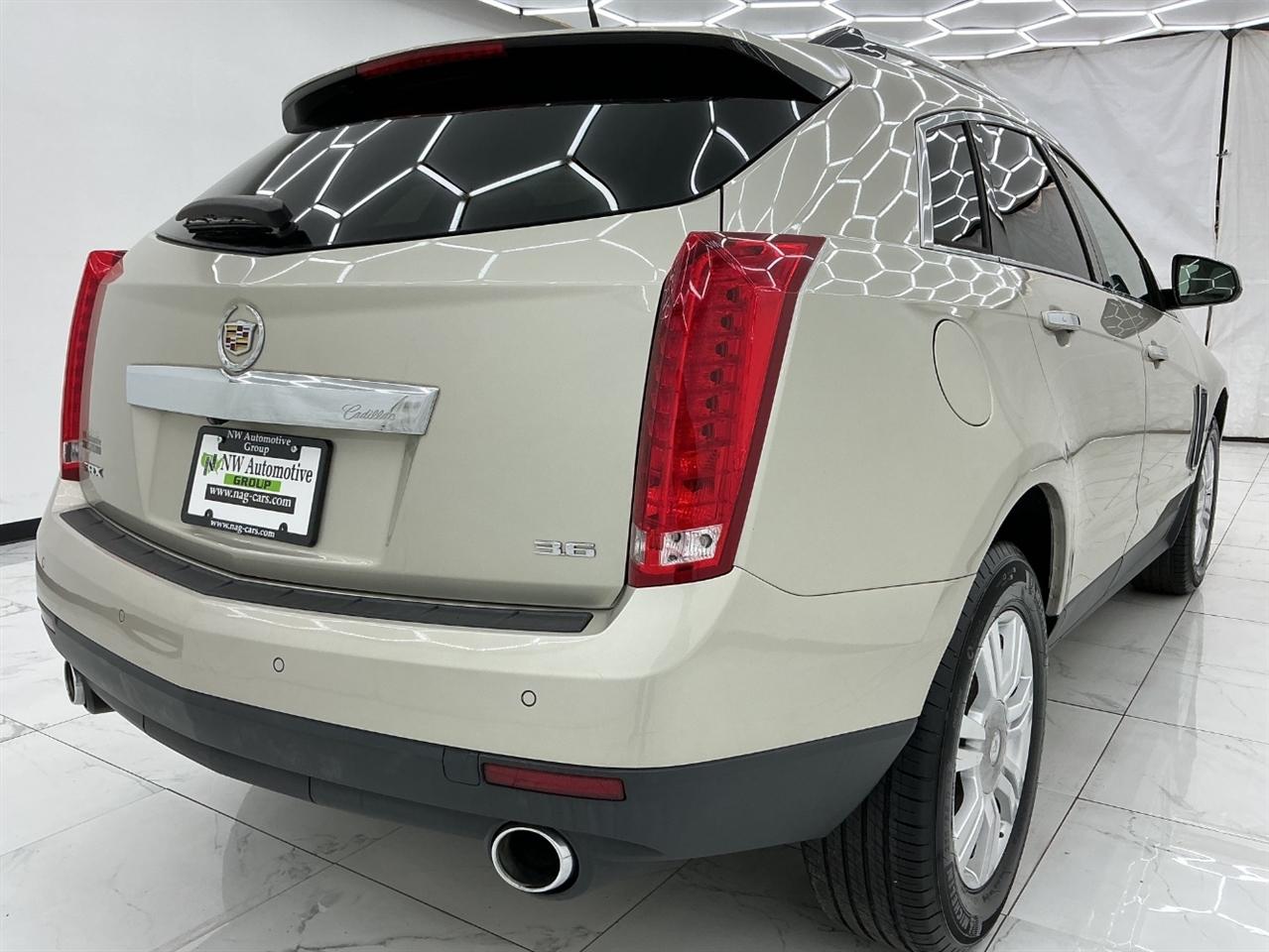 Cadillac SRX FWD 4dr Luxury Collection 2014