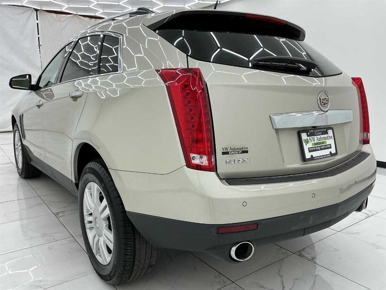 Cadillac SRX FWD 4dr Luxury Collection 2014