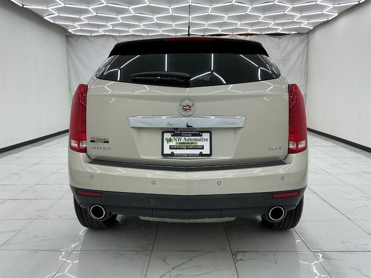 Cadillac SRX FWD 4dr Luxury Collection 2014