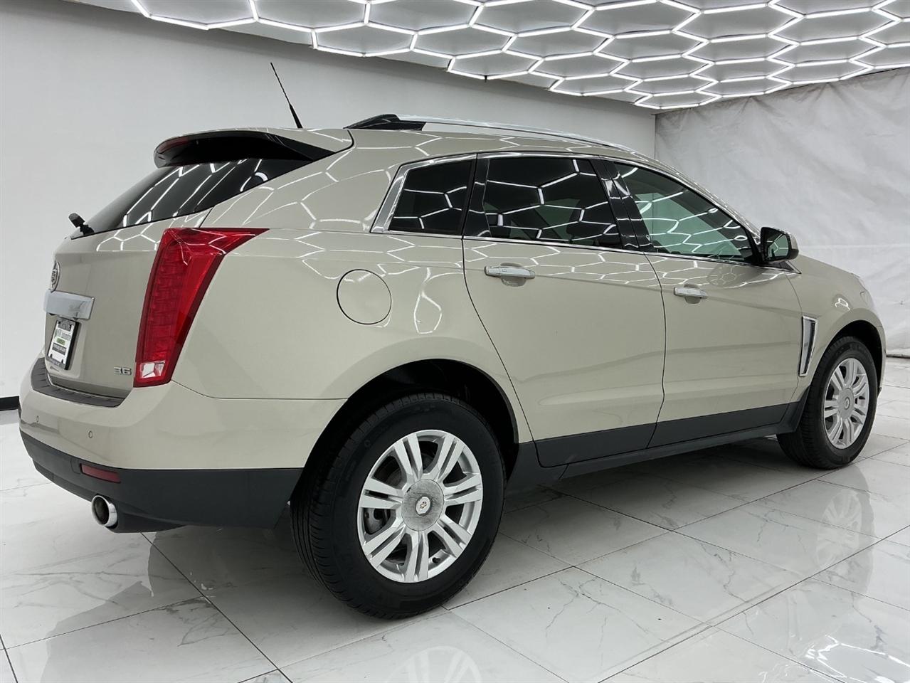 Cadillac SRX FWD 4dr Luxury Collection 2014