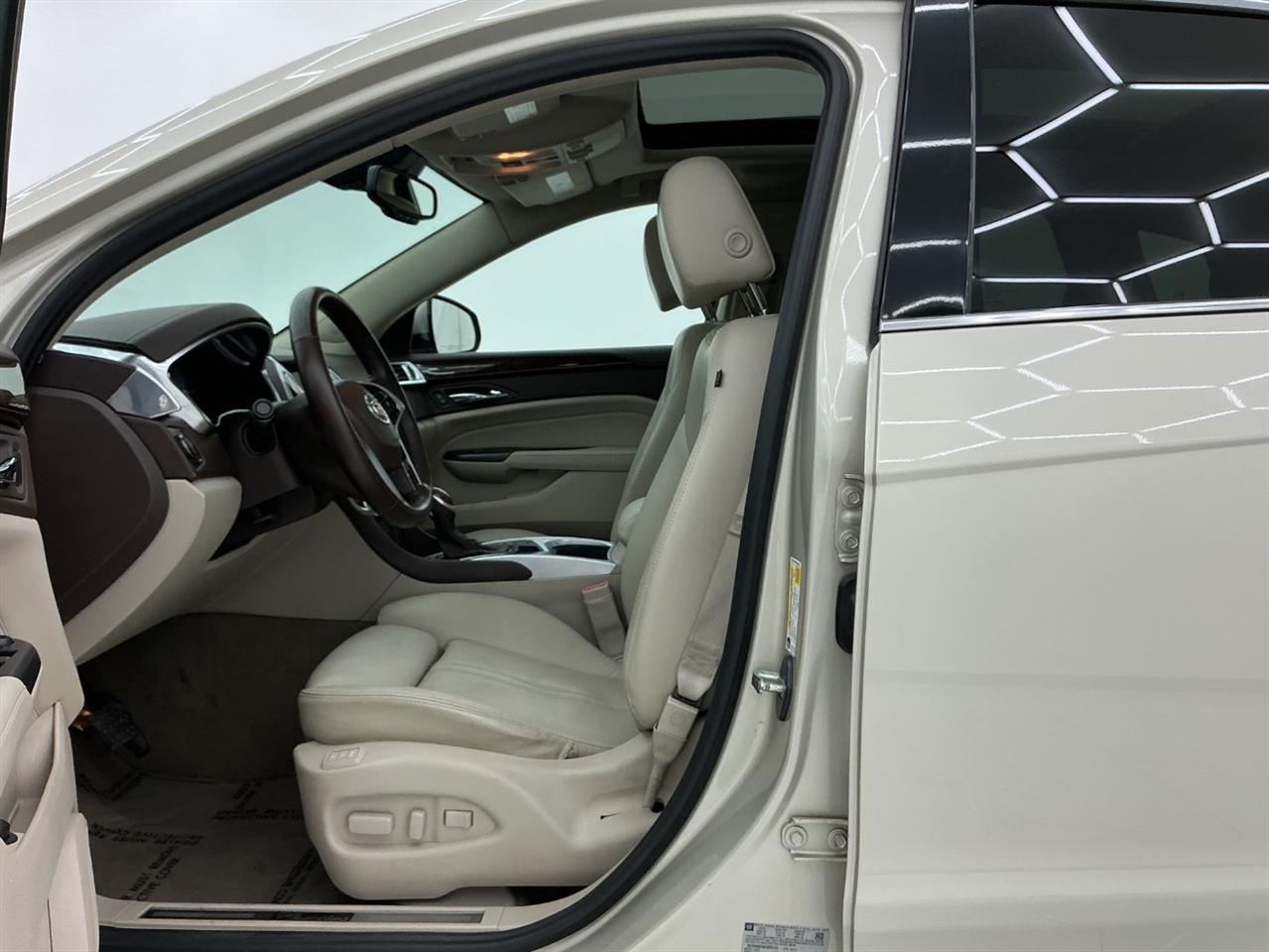 Cadillac SRX FWD 4dr Luxury Collection 2014