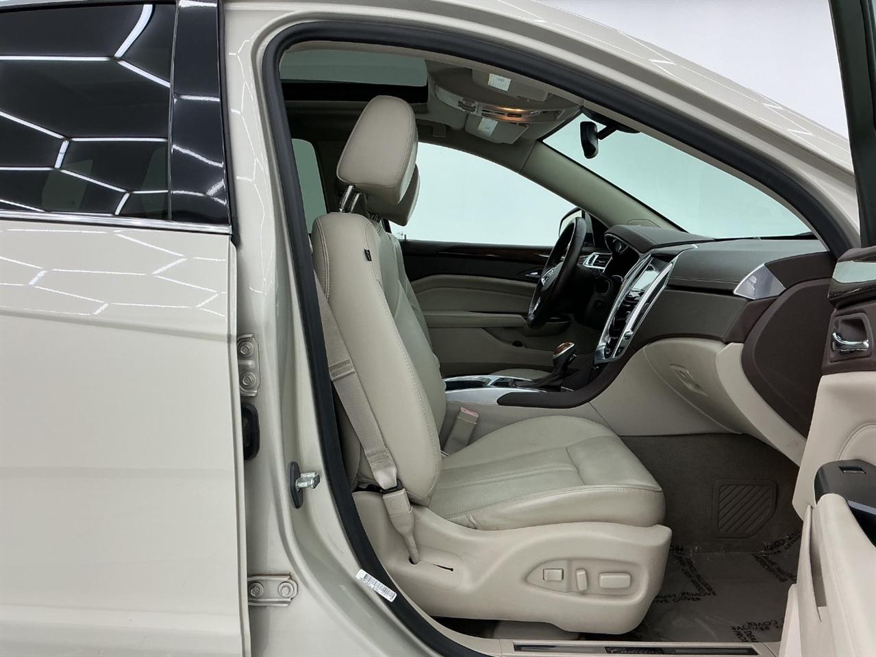 Cadillac SRX FWD 4dr Luxury Collection 2014