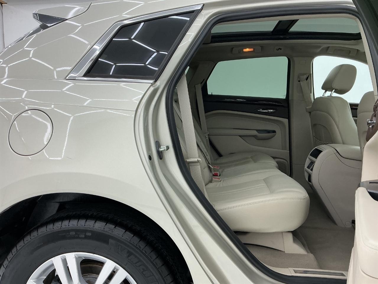 Cadillac SRX FWD 4dr Luxury Collection 2014