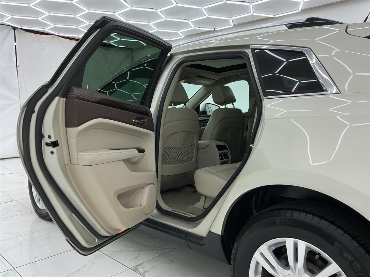 Cadillac SRX FWD 4dr Luxury Collection 2014