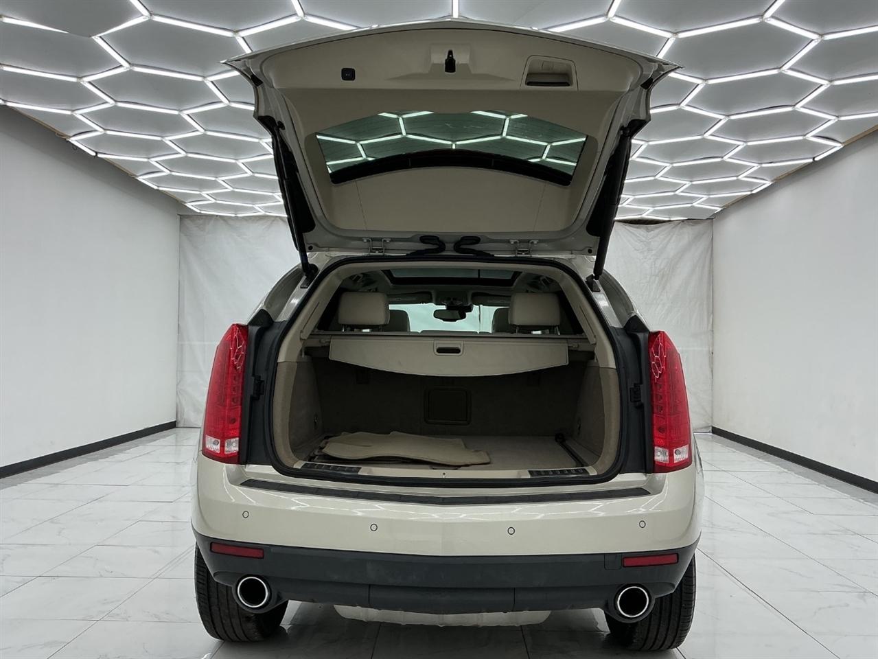 Cadillac SRX FWD 4dr Luxury Collection 2014