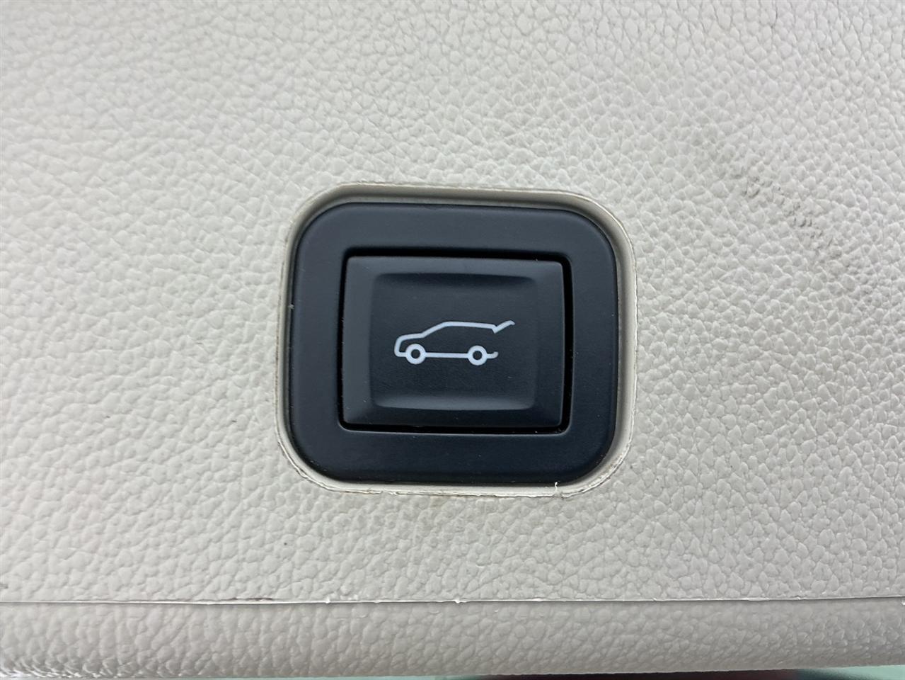 Cadillac SRX FWD 4dr Luxury Collection 2014