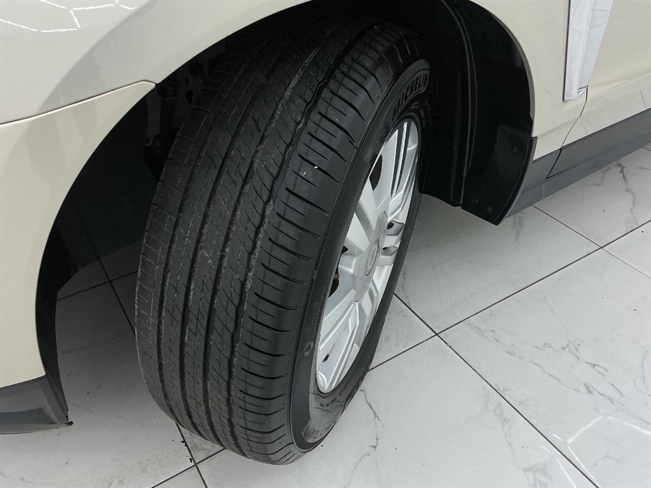Cadillac SRX FWD 4dr Luxury Collection 2014