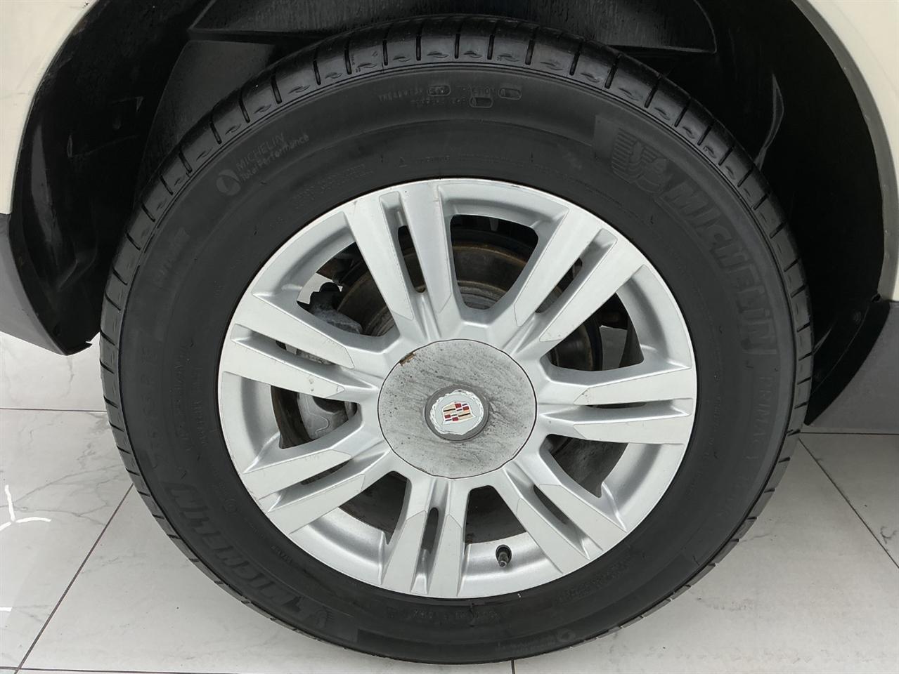 Cadillac SRX FWD 4dr Luxury Collection 2014