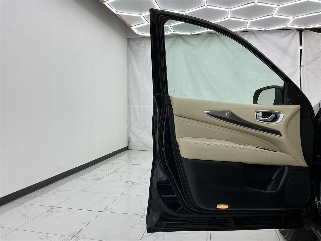 Infiniti QX60 LUXE AWD 2020