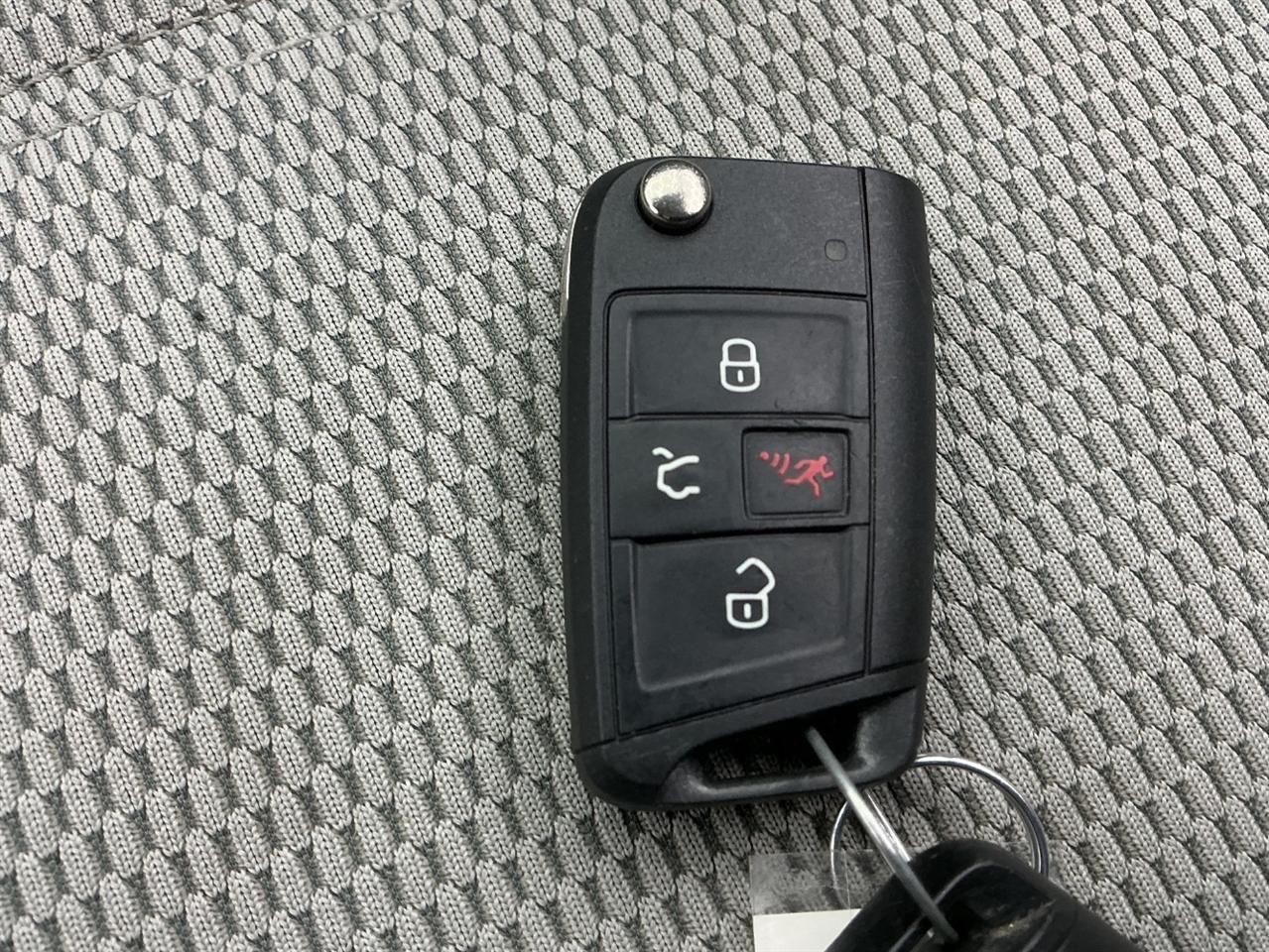 Volkswagen Golf 4dr HB Auto TSI S 2016