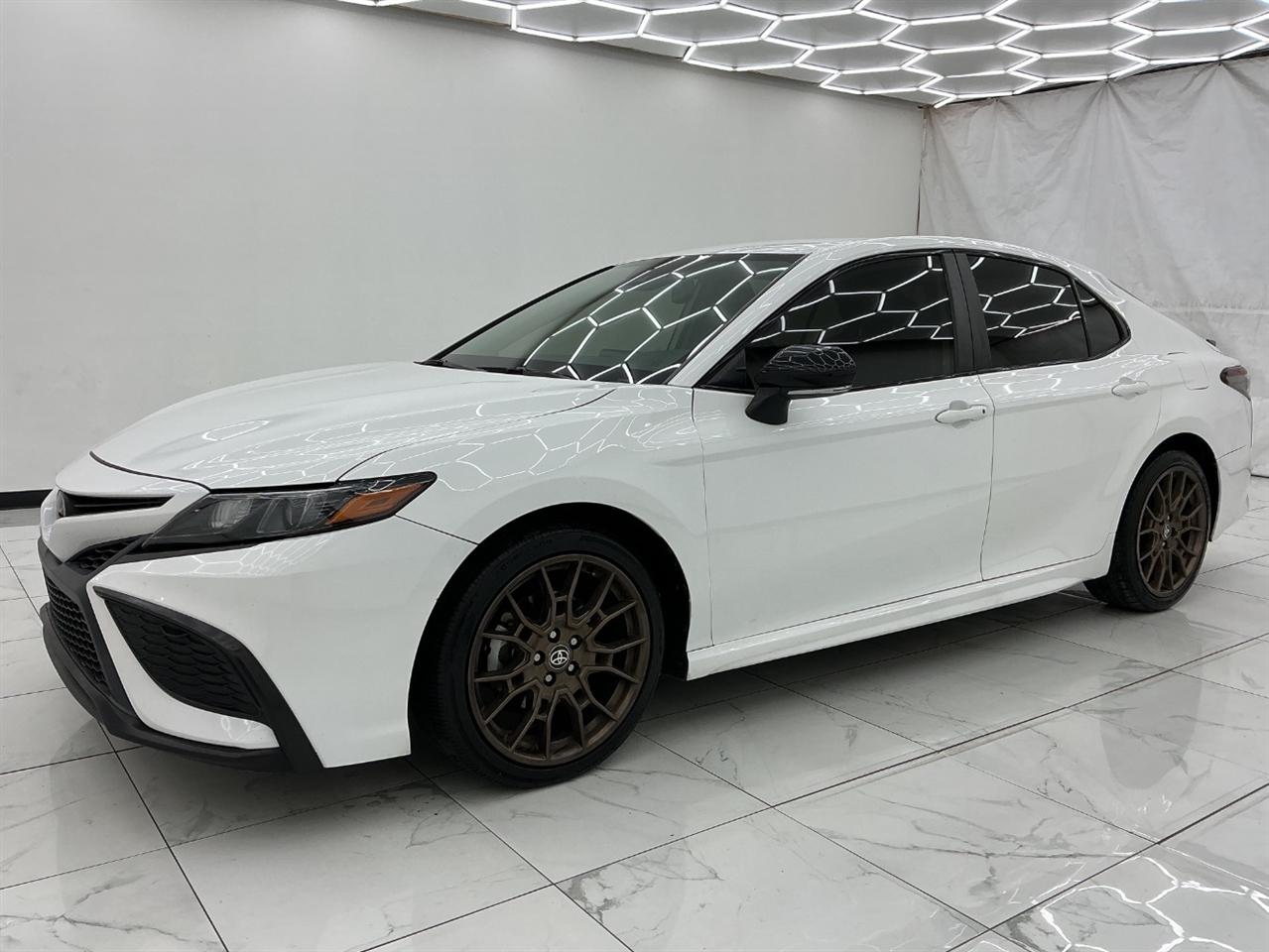 Toyota Camry SE Auto (Natl) 2023