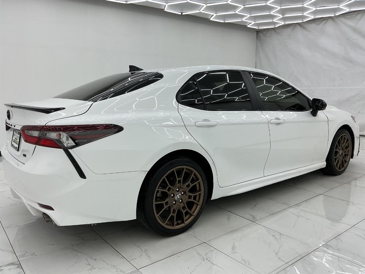 Toyota Camry SE Auto (Natl) 2023