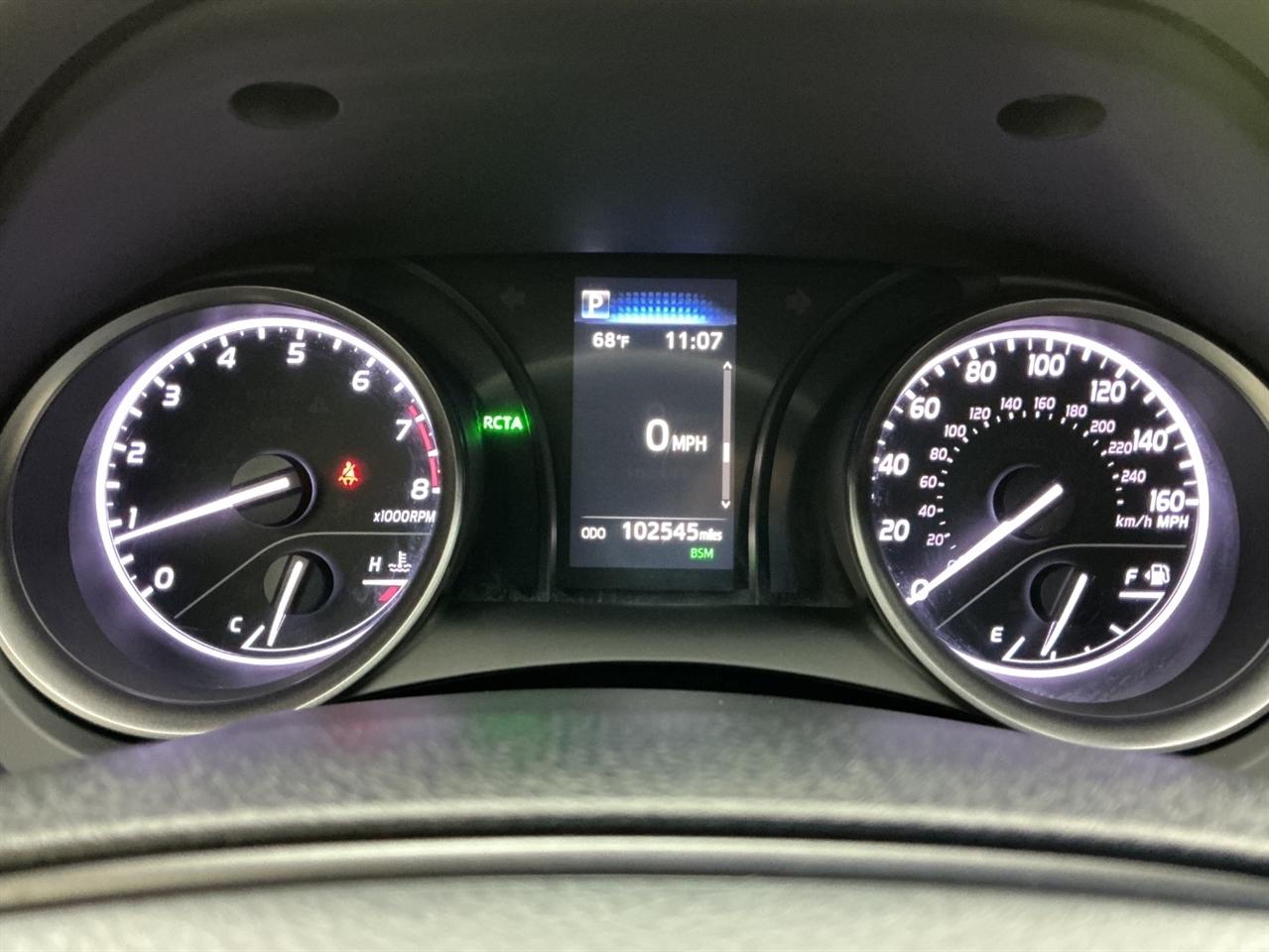 Toyota Camry SE Auto (Natl) 2023