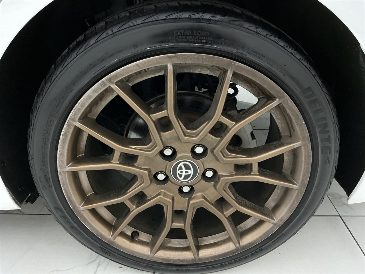 Toyota Camry SE Auto (Natl) 2023