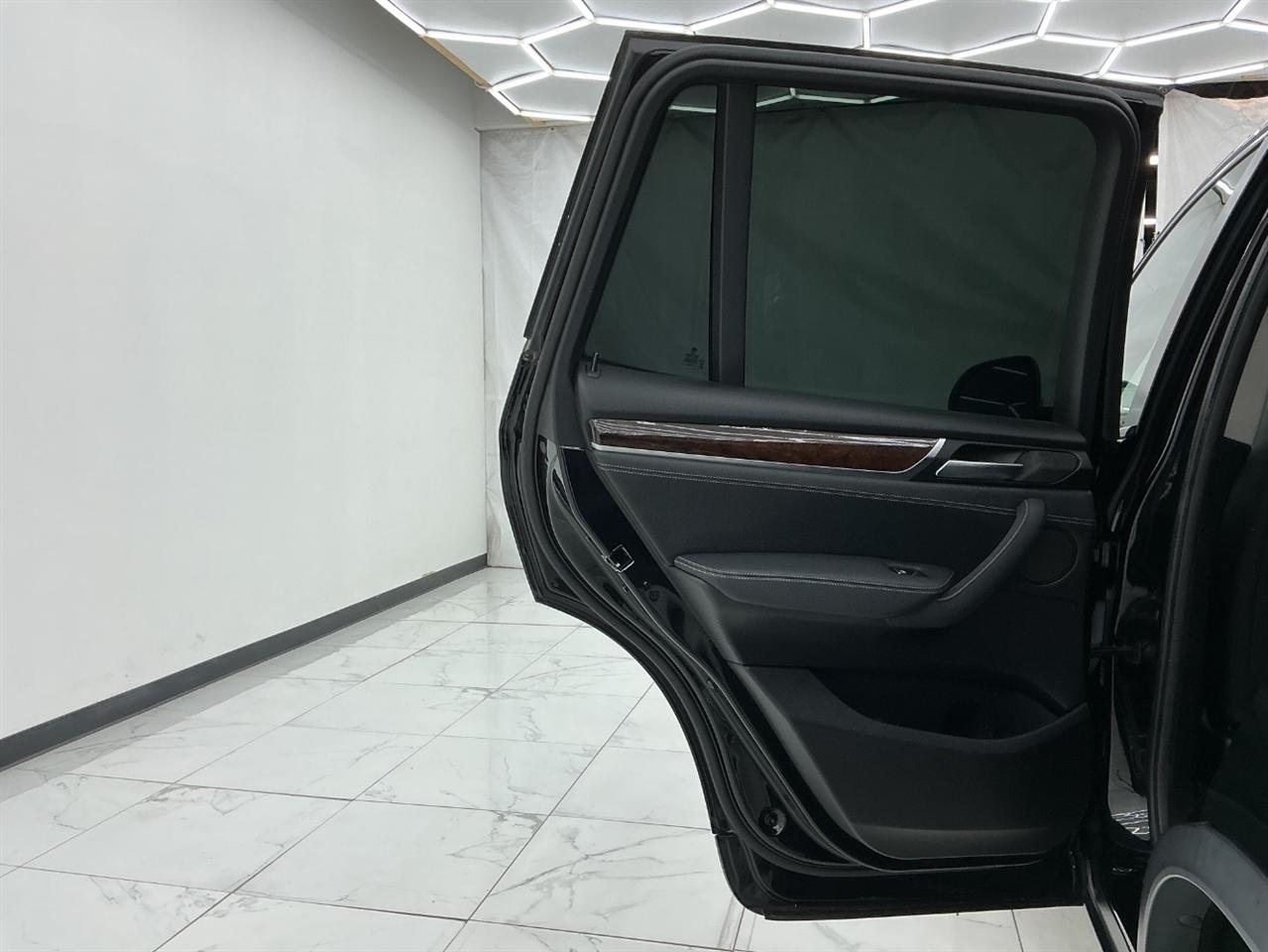 BMW X3 xDrive28i Sports Activity Vehicle 2017