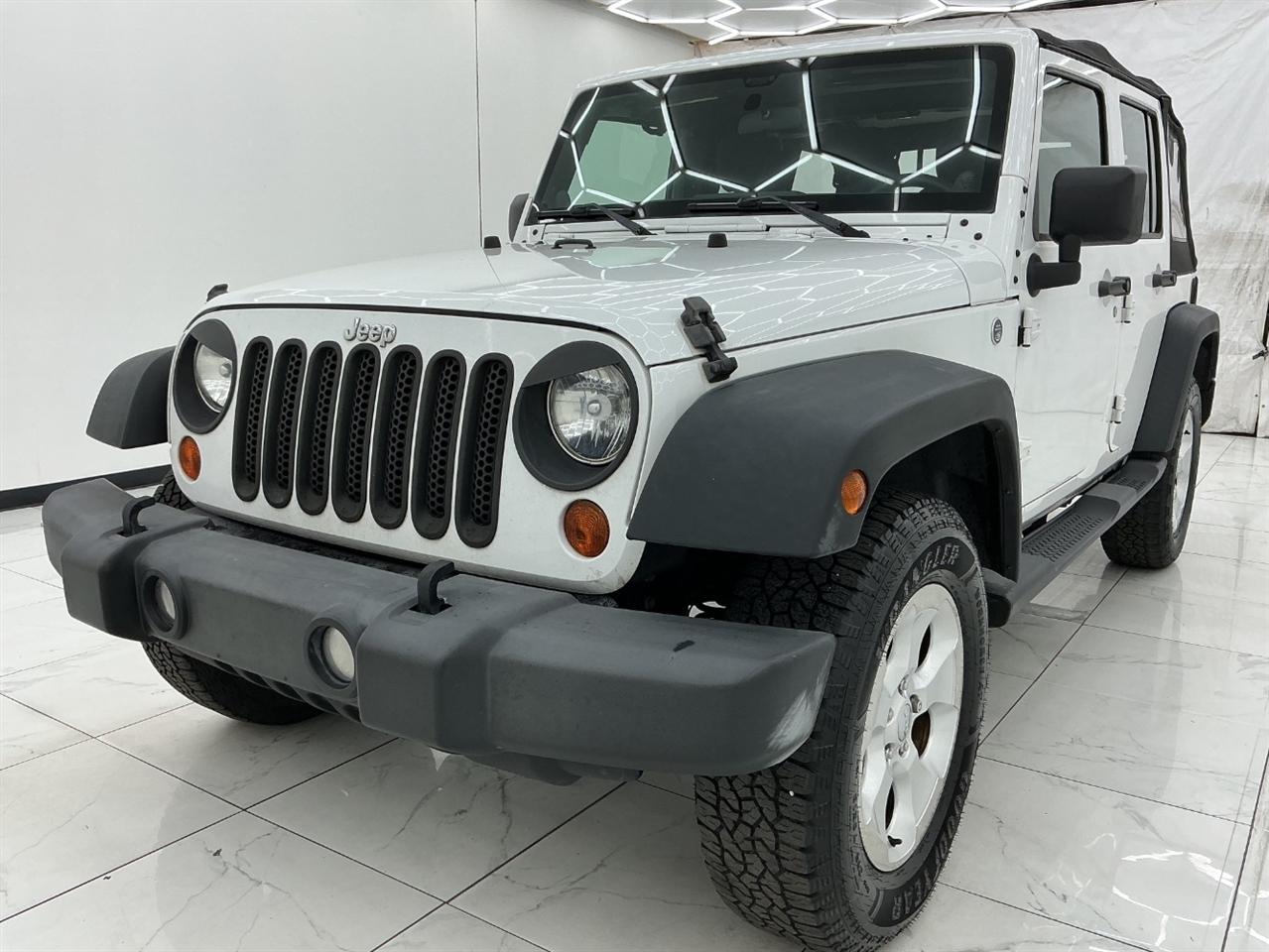 Jeep Wrangler Unlimited 4WD 4dr Sport 2013
