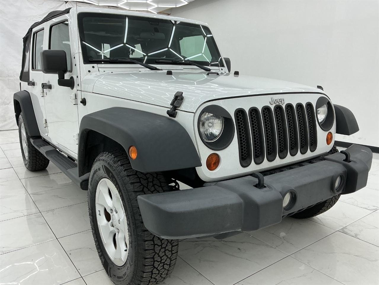 Jeep Wrangler Unlimited 4WD 4dr Sport 2013