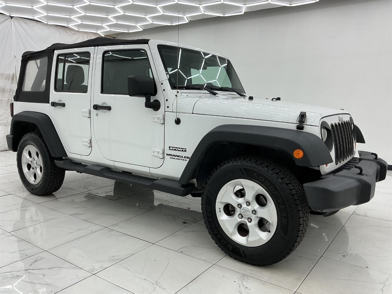 Jeep Wrangler Unlimited 4WD 4dr Sport 2013