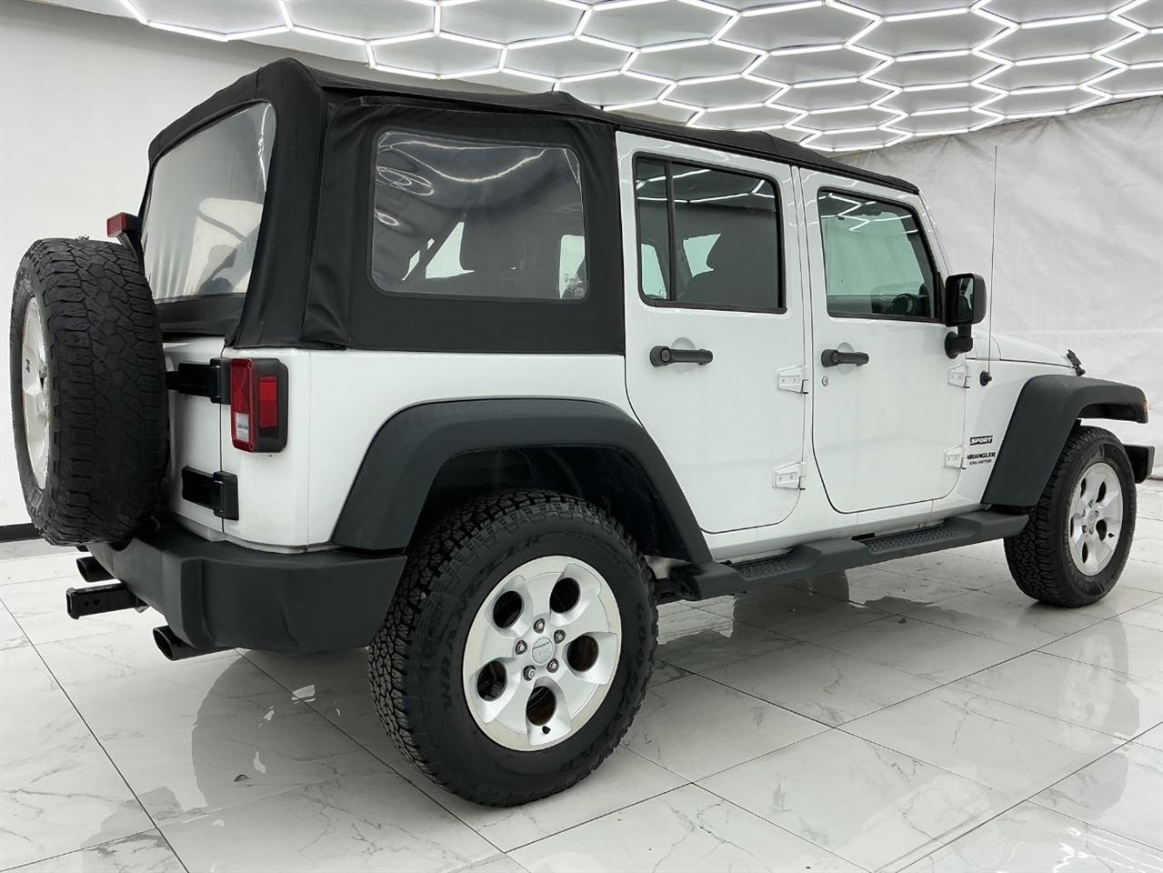 Jeep Wrangler Unlimited 4WD 4dr Sport 2013