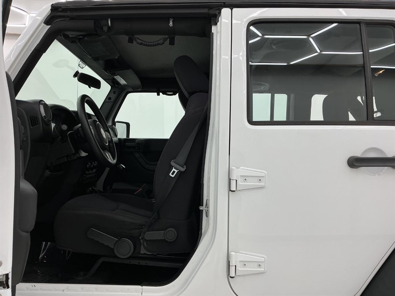 Jeep Wrangler Unlimited 4WD 4dr Sport 2013