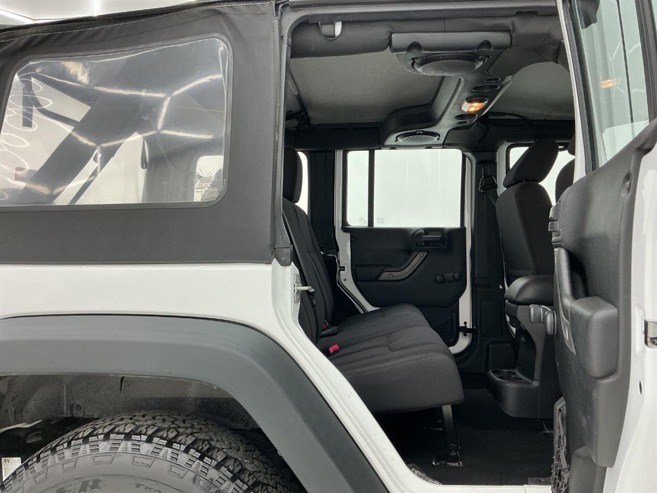 Jeep Wrangler Unlimited 4WD 4dr Sport 2013