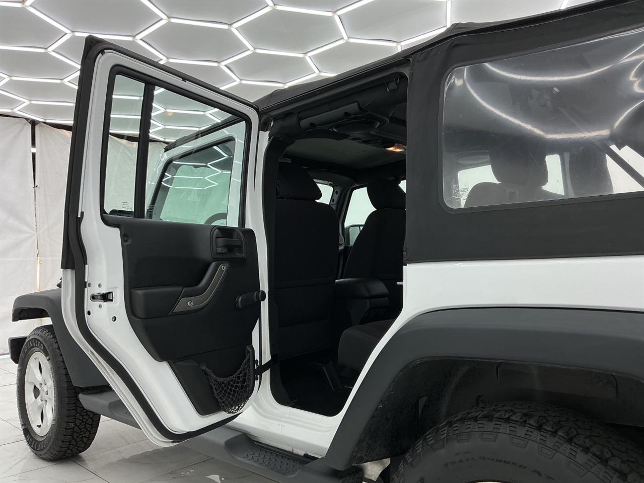 Jeep Wrangler Unlimited 4WD 4dr Sport 2013