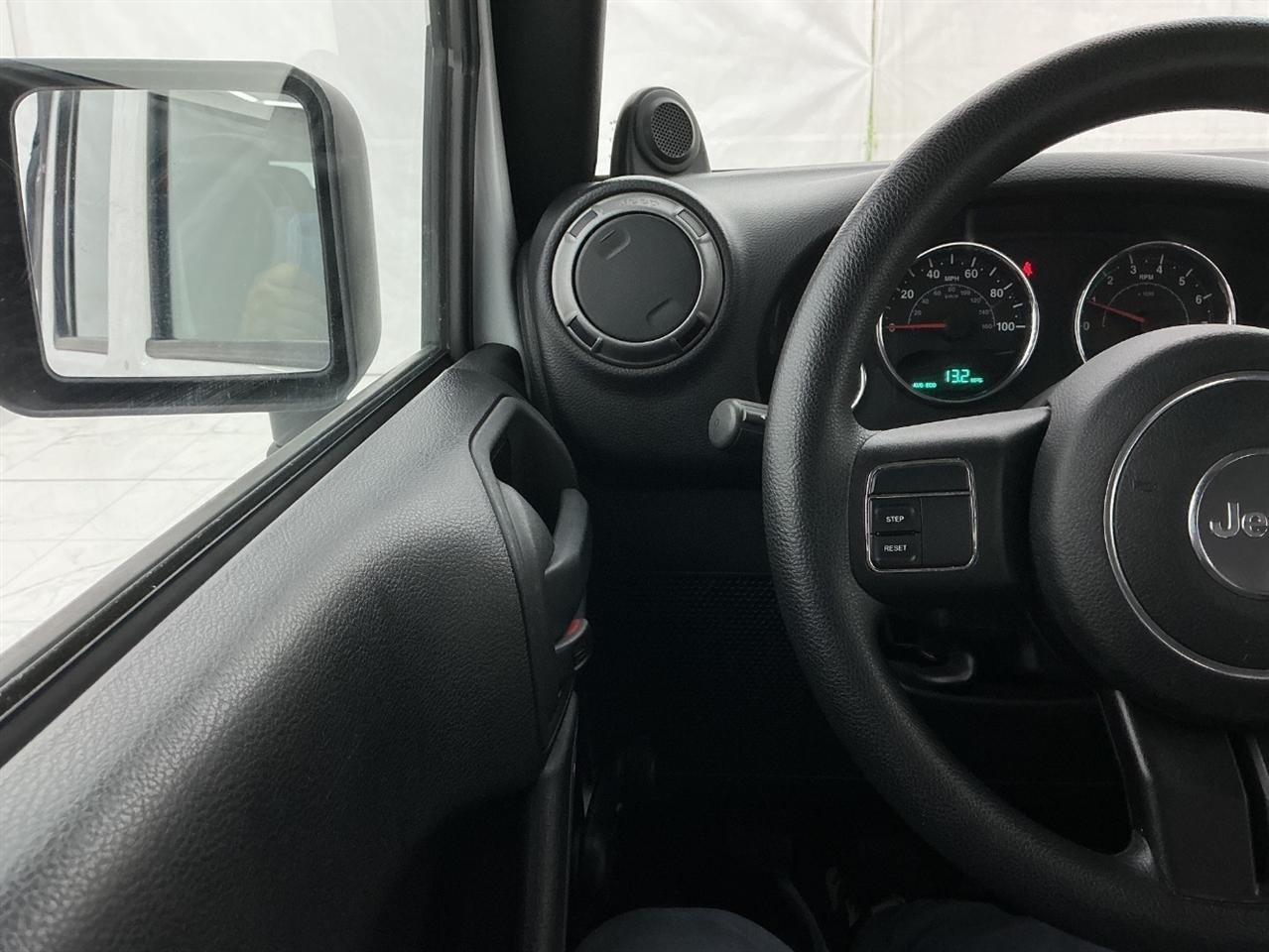 Jeep Wrangler Unlimited 4WD 4dr Sport 2013