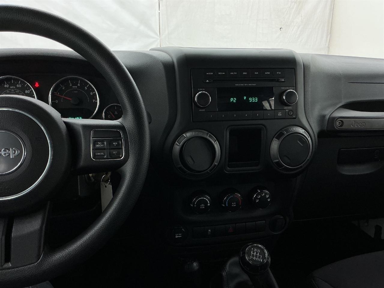 Jeep Wrangler Unlimited 4WD 4dr Sport 2013