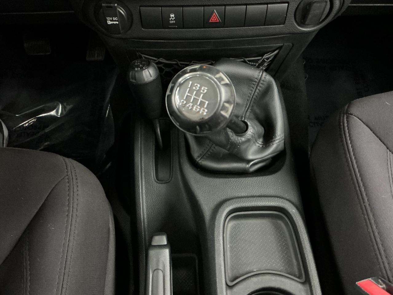 Jeep Wrangler Unlimited 4WD 4dr Sport 2013