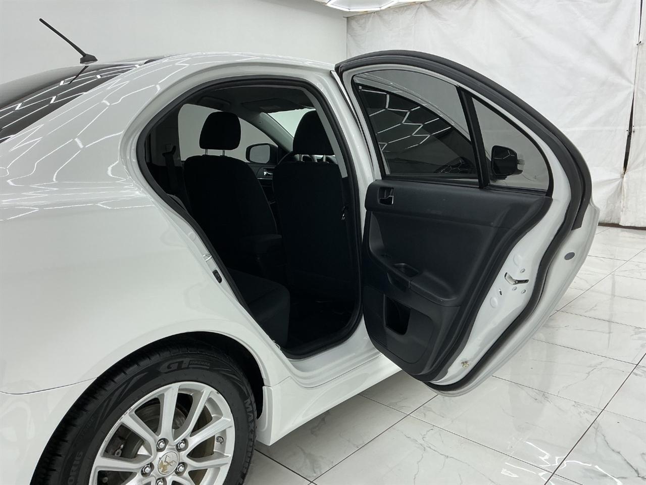 Mitsubishi Lancer 4dr Sdn CVT SEL AWC 2016