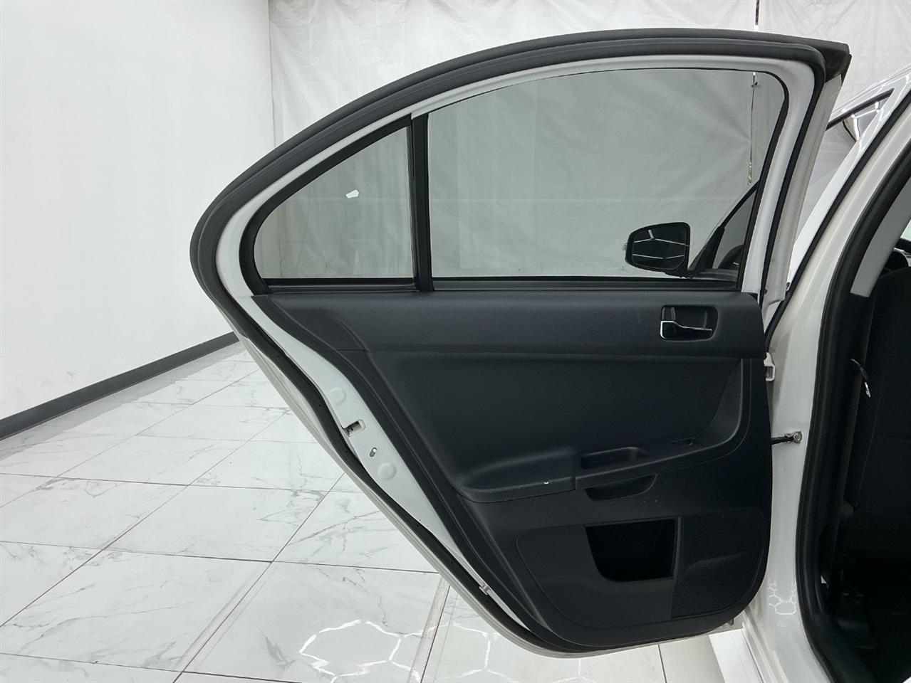 Mitsubishi Lancer 4dr Sdn CVT SEL AWC 2016