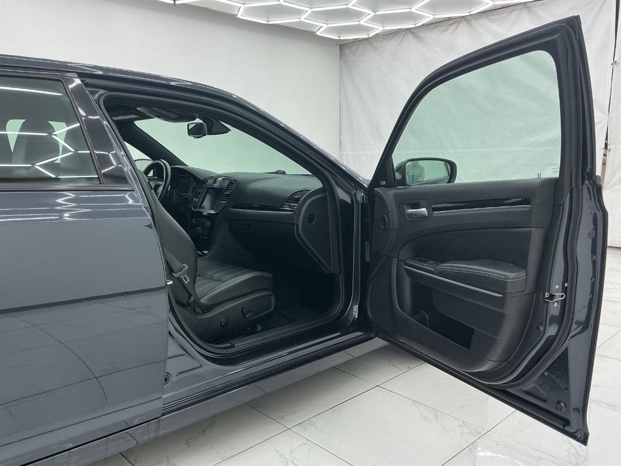 Chrysler 300 300S AWD 2019