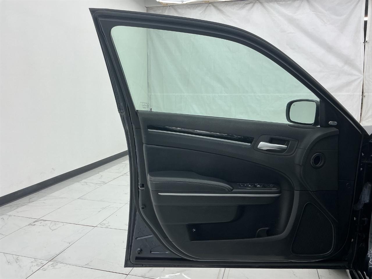 Chrysler 300 300S AWD 2019