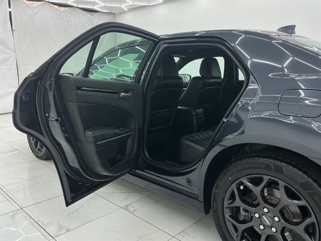 Chrysler 300 300S AWD 2019