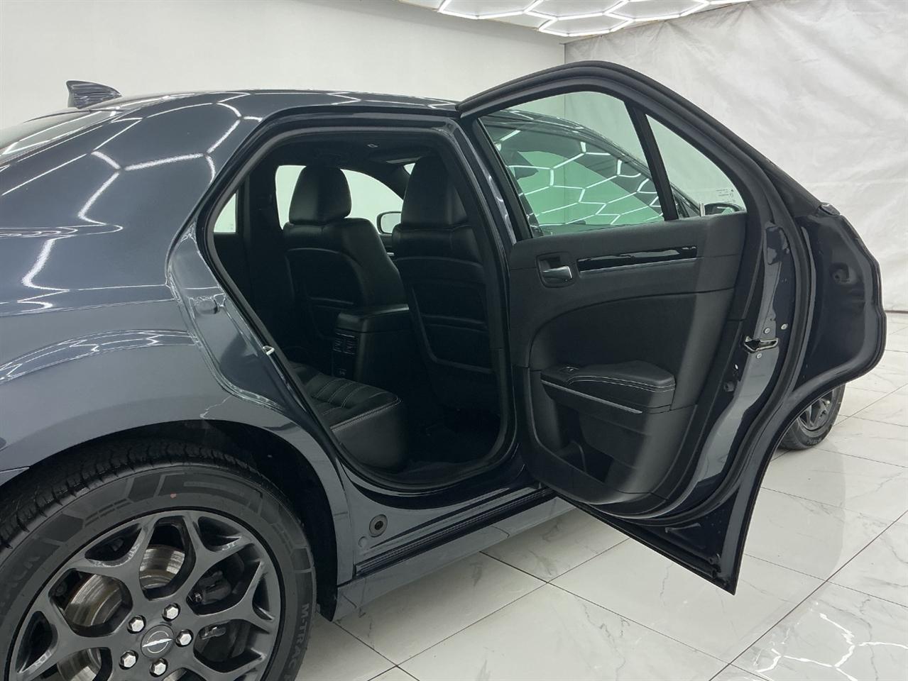 Chrysler 300 300S AWD 2019