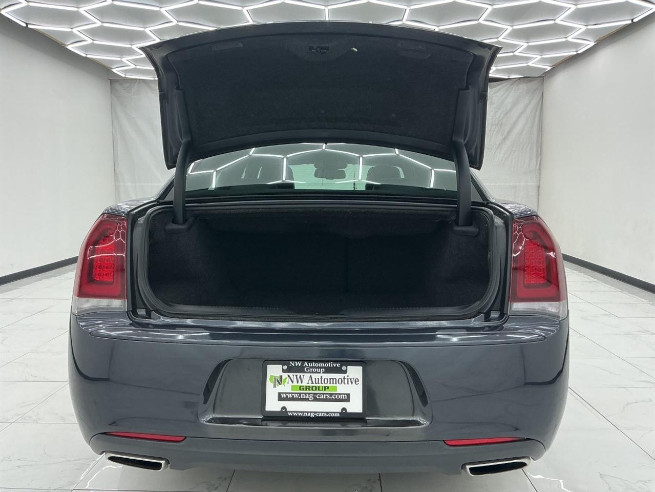 Chrysler 300 300S AWD 2019