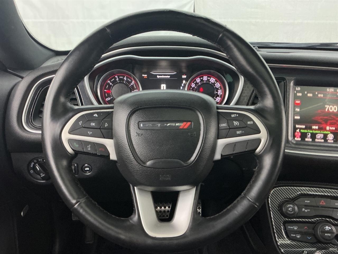 Dodge Challenger 2dr Cpe SXT Plus 2016